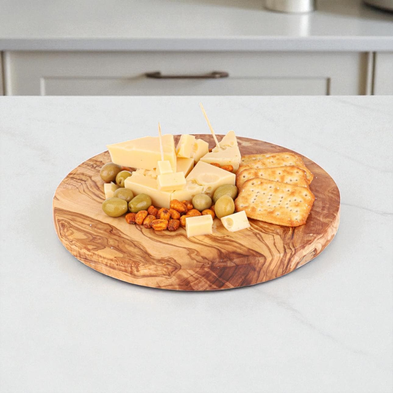 10 Inch Circular Olive Wood Cutting Board