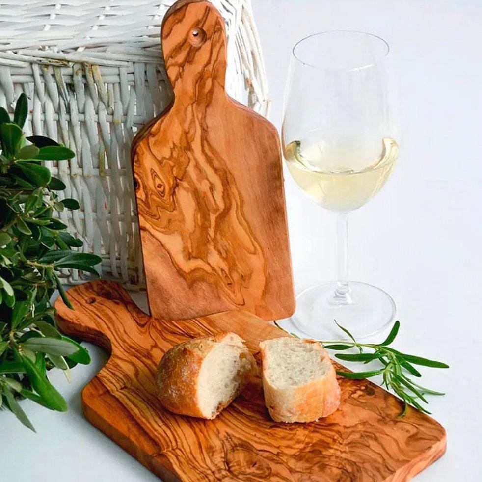 Olive Wood Chopping Boards With Handle- 4 Sizes