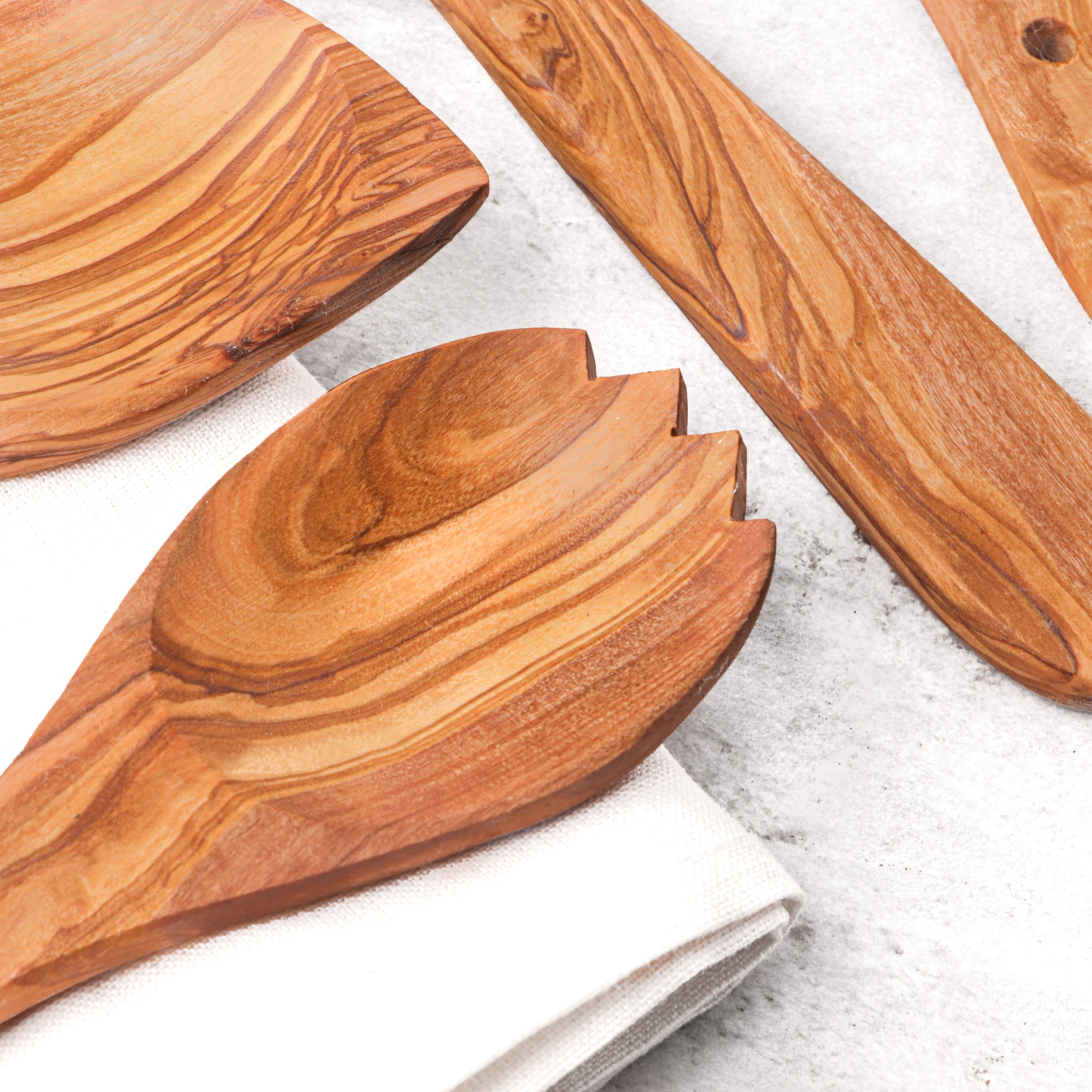 Olive Wood Kitchen Utensil Set: Personalized Cooking Spoons & Spatula